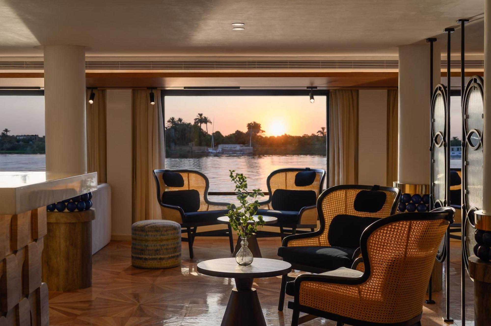 Soleil Nile Cruise - Every Monday From Luxor For 4 & 7 Nights, And Every Friday From Aswan For 3 & 7 Nights المظهر الخارجي الصورة