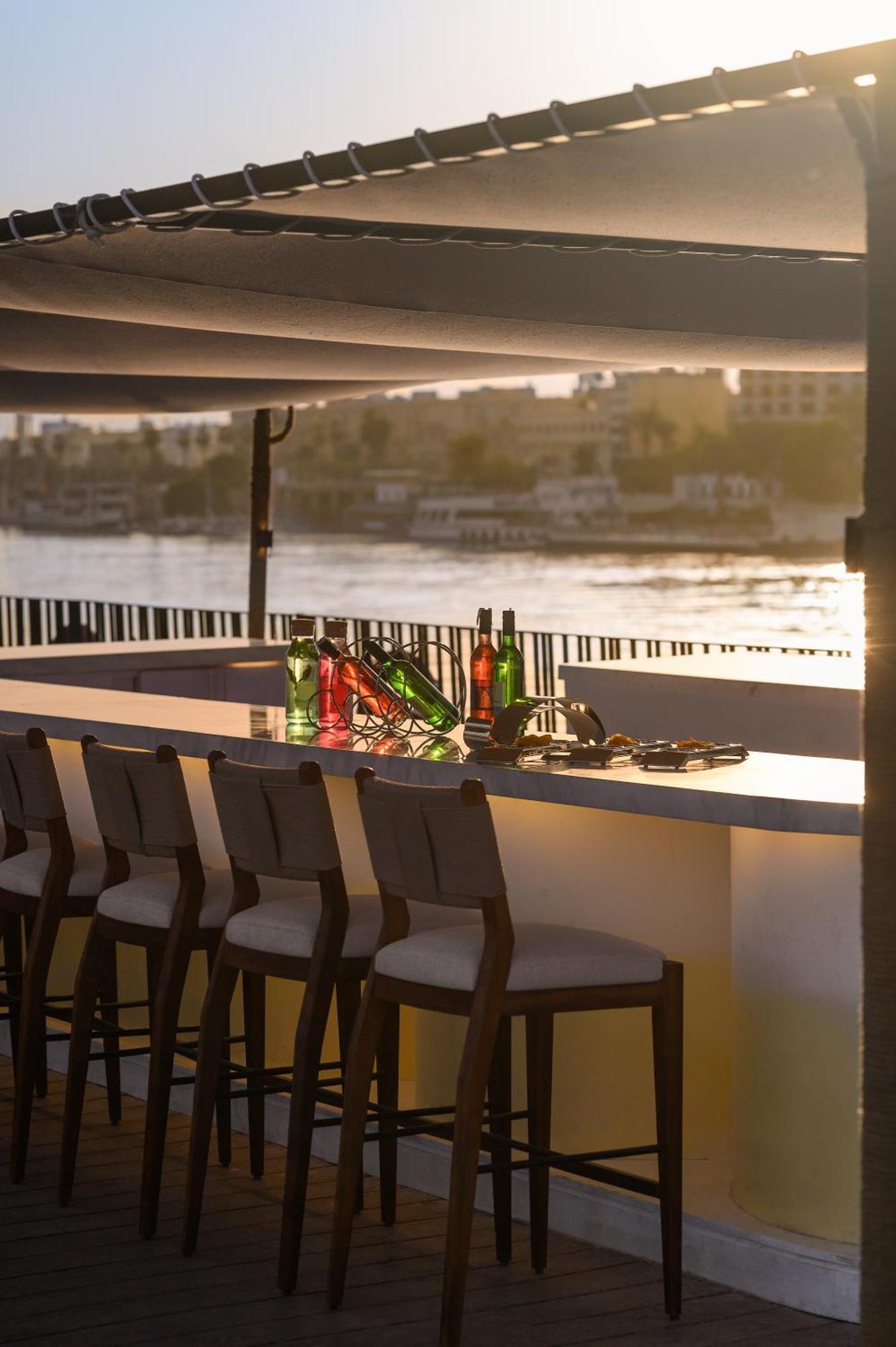 Soleil Nile Cruise - Every Monday From Luxor For 4 & 7 Nights, And Every Friday From Aswan For 3 & 7 Nights المظهر الخارجي الصورة