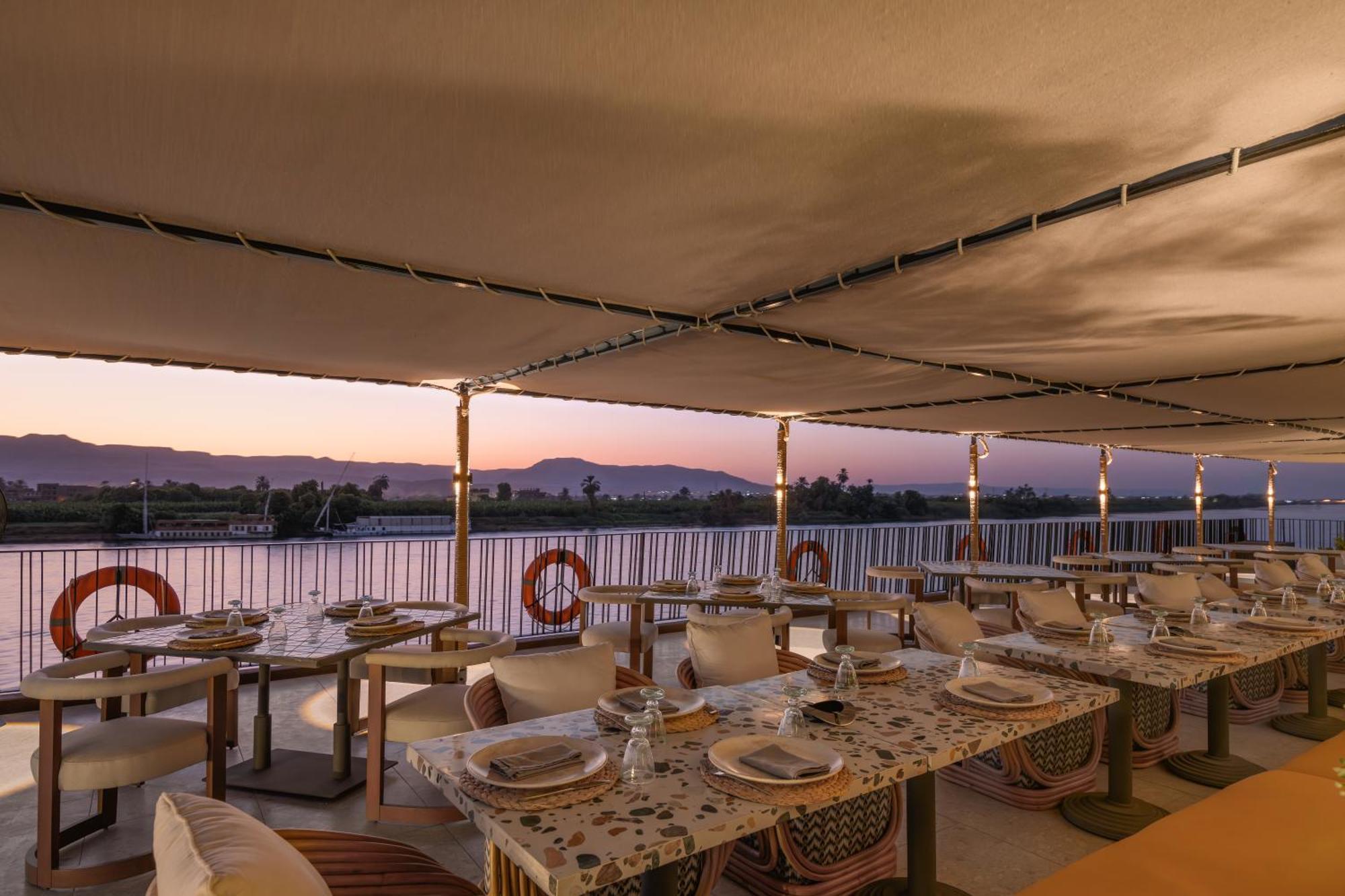Soleil Nile Cruise - Every Monday From Luxor For 4 & 7 Nights, And Every Friday From Aswan For 3 & 7 Nights المظهر الخارجي الصورة