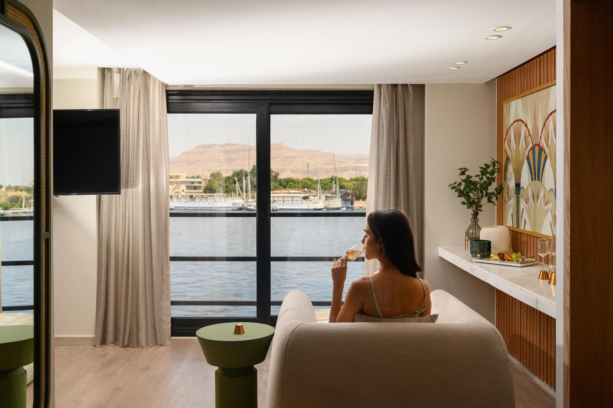 Soleil Nile Cruise - Every Monday From Luxor For 4 & 7 Nights, And Every Friday From Aswan For 3 & 7 Nights المظهر الخارجي الصورة