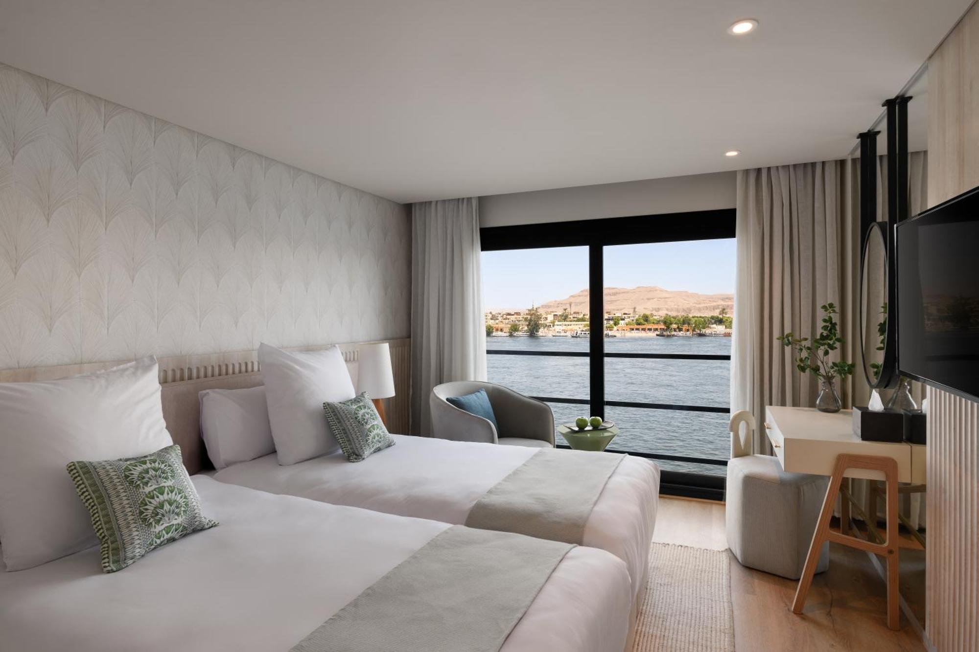 Soleil Nile Cruise - Every Monday From Luxor For 4 & 7 Nights, And Every Friday From Aswan For 3 & 7 Nights المظهر الخارجي الصورة
